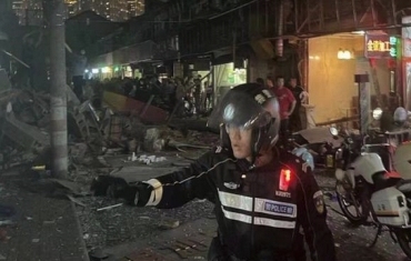 江苏常州一居民楼因液化气爆炸坍塌 已救出5人