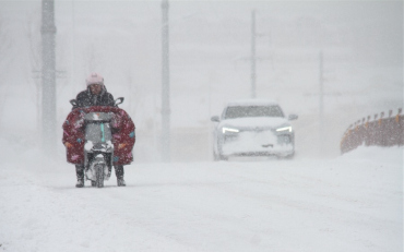 山东威海遭遇强降雪