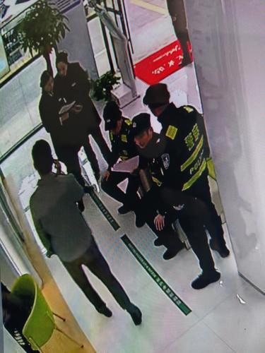 邮储银行钟祥市支行拦截异常交易 警银协作守护客户资金安全