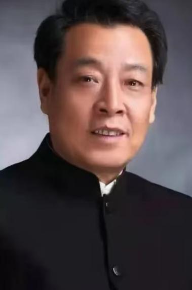 张纪中发文悼念张治中 荧幕再无托塔天王