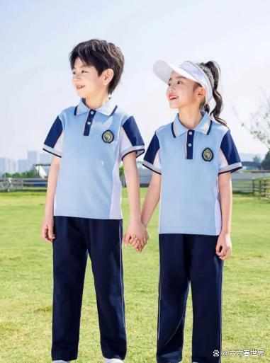 杭州一家长称校服970元引热议 家长负担加重