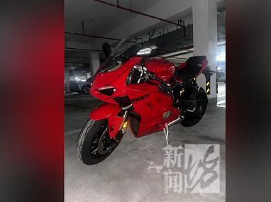 小偷叫货拉拉拖走价值20万摩托车
