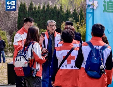 父母捐献遗体角膜后男子做出同样选择 延续生命的大爱