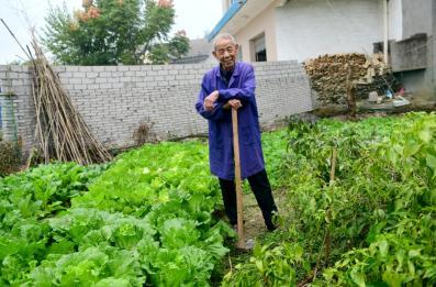 91岁老人隐姓埋名 曾击落美国侦察机 半个世纪的沉默英雄