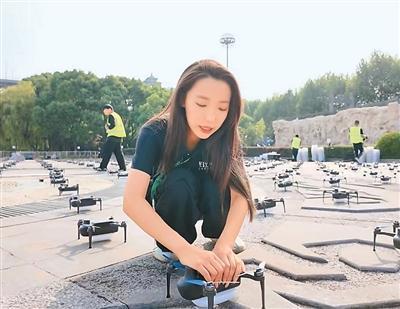 如何成为无人机群的“编队指挥官”