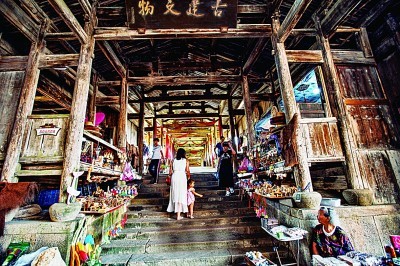 泰顺木拱廊桥：文化密码传承千年