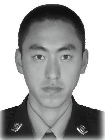 37岁交警在执法现场被撞牺牲