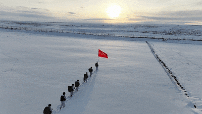 边防官兵零下20度野外拉练 锤炼严寒作战能力