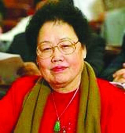 陈丽华晚年每天生活费10元 简朴生活背后的紫檀情怀