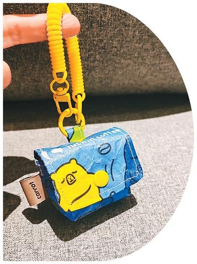 年輕人為啥開始攢“外賣袋” 創(chuàng)意改造引領(lǐng)新風(fēng)尚