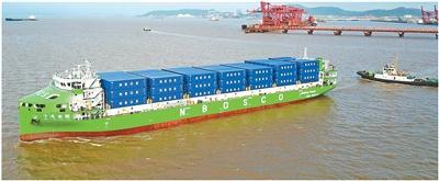 中国船舶正朝着更远更深的海洋进发(新时代画卷)