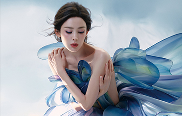 娜扎化身蓝色蝴蝶花仙子 一袭梦幻礼裙华丽绚烂