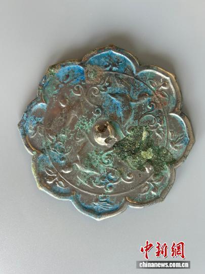 河南三门峡发掘出战国至清45座古墓 出土多件珍贵文物