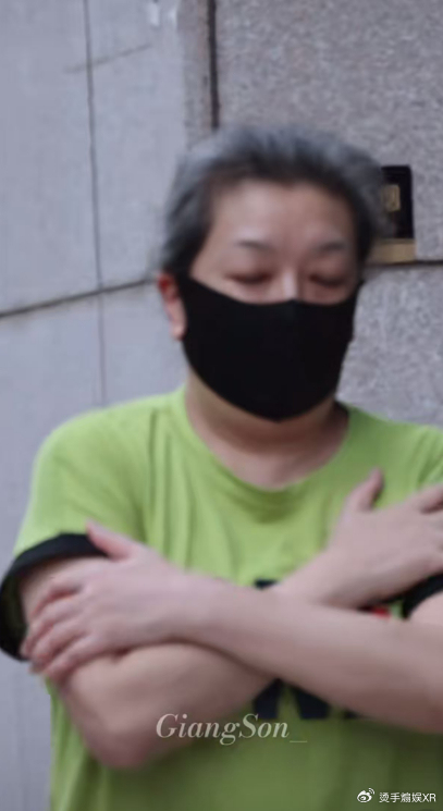 58岁江珊近照曝光 疲惫状态引关注