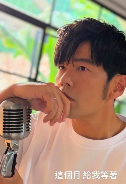 周杰伦或将本月发新专辑 歌迷狂喜