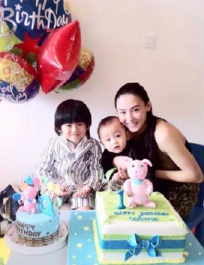 张柏芝三胎生父是谁 谢霆锋孙东海被牵扯进风波中