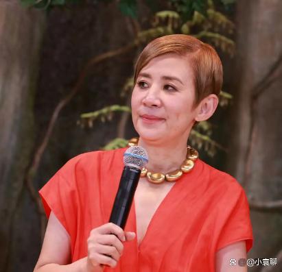 花少8两小时播放量破亿 口碑与数据的反差引发热议