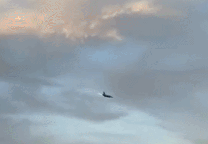 視頻丨一架F-16戰鬥機在波蘭墜毀 飛行員遇難