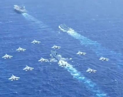 福建舰和辽宁舰汇合释放什么信号 展示海上力量与实战底气