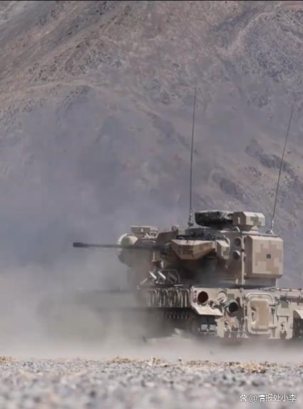 中国军网发:大子弹 量大管够 展示实战化训练与后勤实力