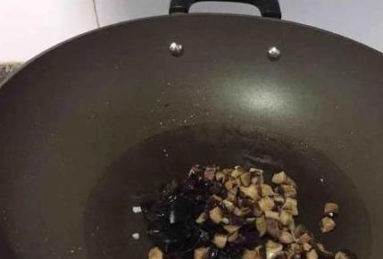 豆腐加肉末香翻天，20分钟上桌，比海鲜还美味？
