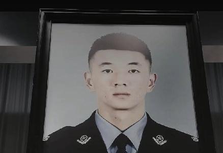 民警吴龙与持刀歹徒搏斗牺牲 英魂不泯浩气长存