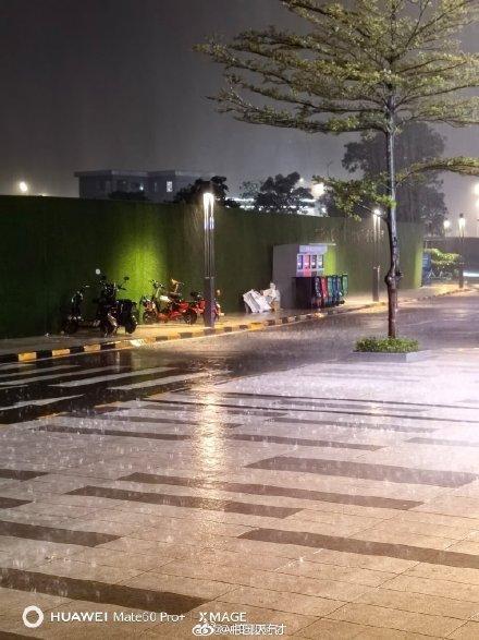 番禺1小时狂下48毫米暴雨广州启动暴雨三级应急