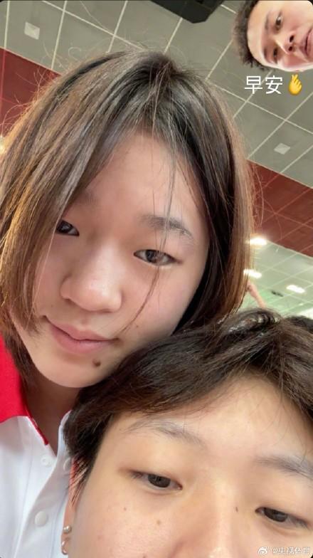 全红婵和师兄学姐自拍