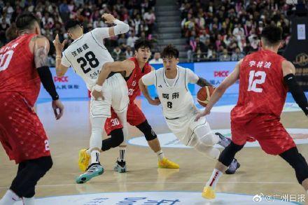 广东男篮轻取山东迎十五运会开门红 夺冠热门展现实力
