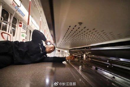 武汉地铁要开暖气了 应对强冷空气来袭