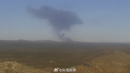 美国一架B52轰炸机坠毁 8人恐无一生还