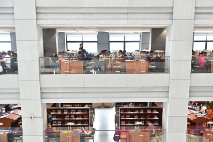 一隅静读 满城书香一隅静读 满城书香