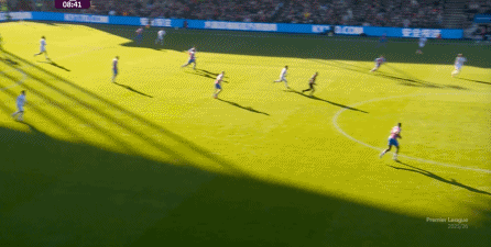 曼联凭借定位球逆袭夺冠,幸运女神的眷顾红魔时刻