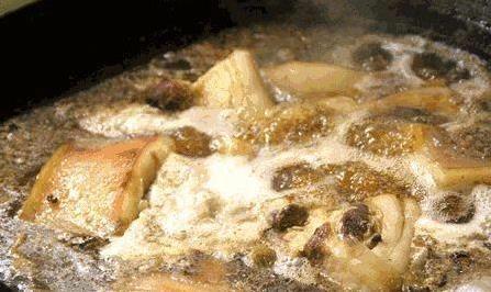 炖肉加错一物毁全锅，10人8个犯这错，肉香不嫩全白忙