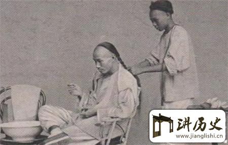 古代理发师如何为皇帝剃头:剃不好就要命