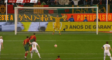 C罗梅开二度再创历史！