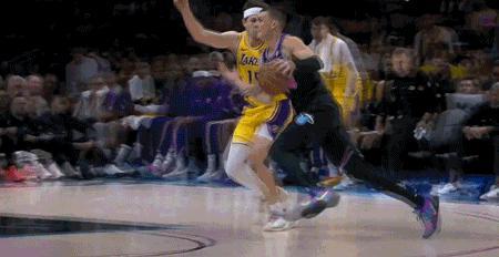 东契奇背靠背两场砍下100分 湖人逆转热火夺8连胜