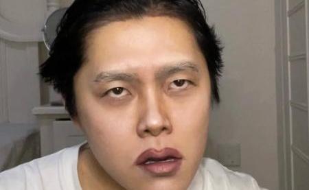 维嘉吴昕仿妆把何炅吓到挂电话 双胞胎造型笑翻网友