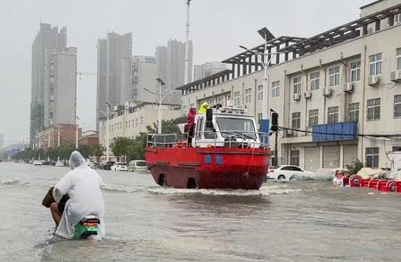 河南一地“船车”亮相！台风白海豚余威来袭，河南多地连日暴雨