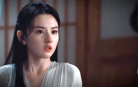 宋祖儿回应大小眼 称自己天生就是眼睛不对称