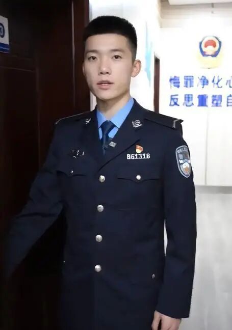26岁民警因白血病离世 妹妹发声 哥哥坚守到最后一刻