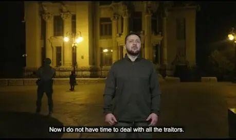 泽连斯基宣布罢免两名“叛徒” 乌克兰举国抓间谍