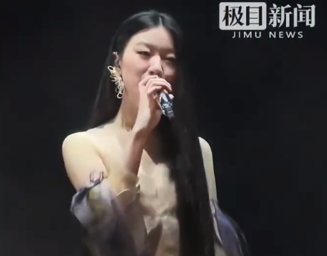 单依纯强行翻唱李白为何惹众怒 单依纯不该吃原创红利反不尊重原创