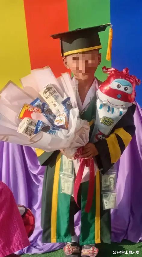 泰國男童遭爺爺養(yǎng)的猴子襲擊死亡 悲劇敲響警鐘