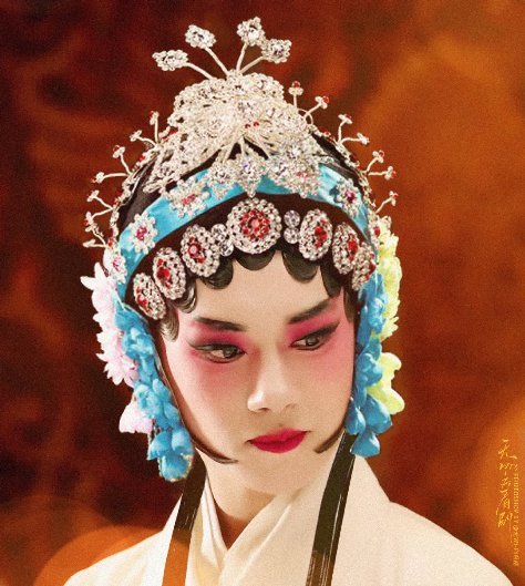 热榜第一国剧女神 曾黎京剧造型荧幕处女秀