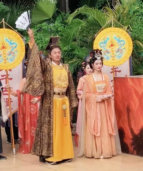 多地景区现香港老牌明星“再就业” 掀起回忆杀风潮
