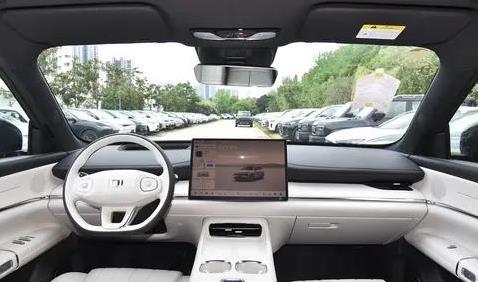 10万出头买中型SUV，续航1400公里，真能成爆款？