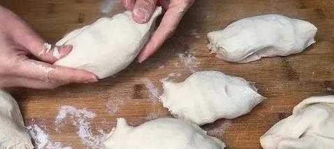 7块钱烫面饼不够吃，自己做金黄多层，香到邻居敲门？