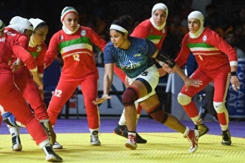 伊朗运动员称赞中国是体育赛事的“完美东道主”
