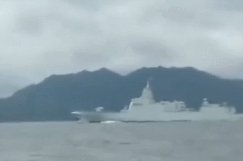 菲媒称中国军舰驶过菲律宾沿岸，其中一艘可能为055“大连舰”